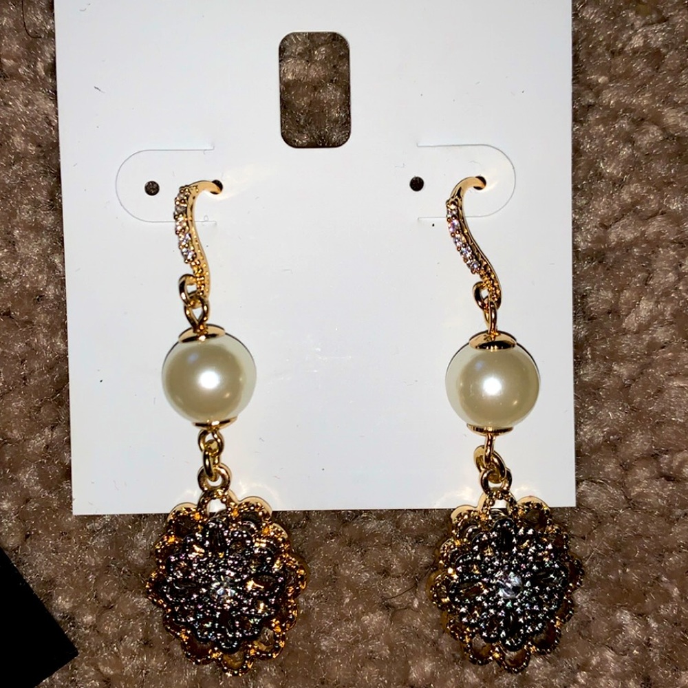 NWT Charter Club earrings.